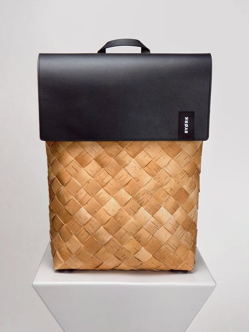 byork-J7Dl7cA5lmg-unsplash Mochila Urbana Clásica